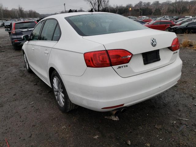 Photo 3 from auction – 2011 VOLKSWAGEN JETTA SEL with VIN 3VWLZ7AJ6BM356582