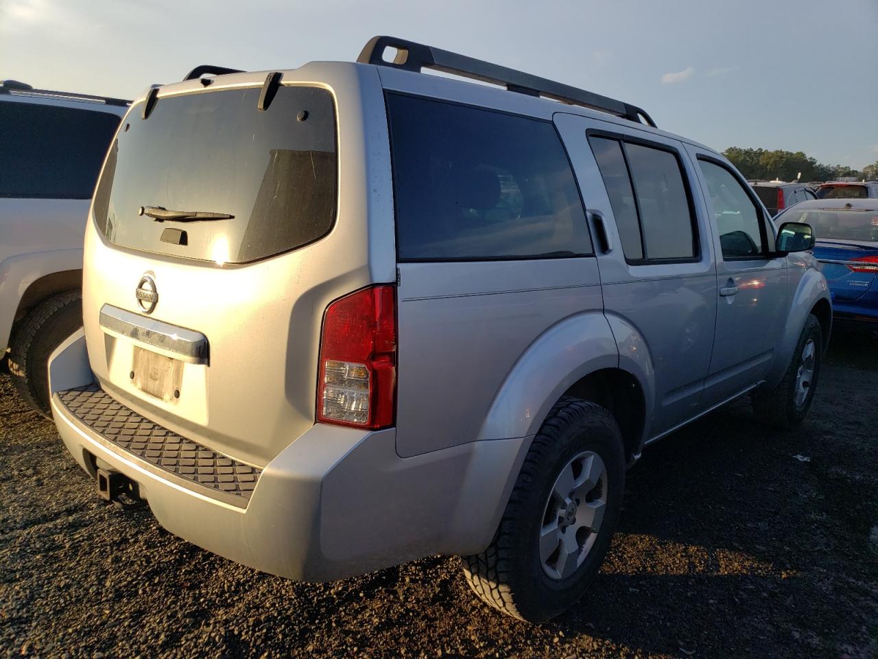 Photo 4 from auction – 2008 NISSAN PATHFINDER with VIN 5N1AR18U58C620078