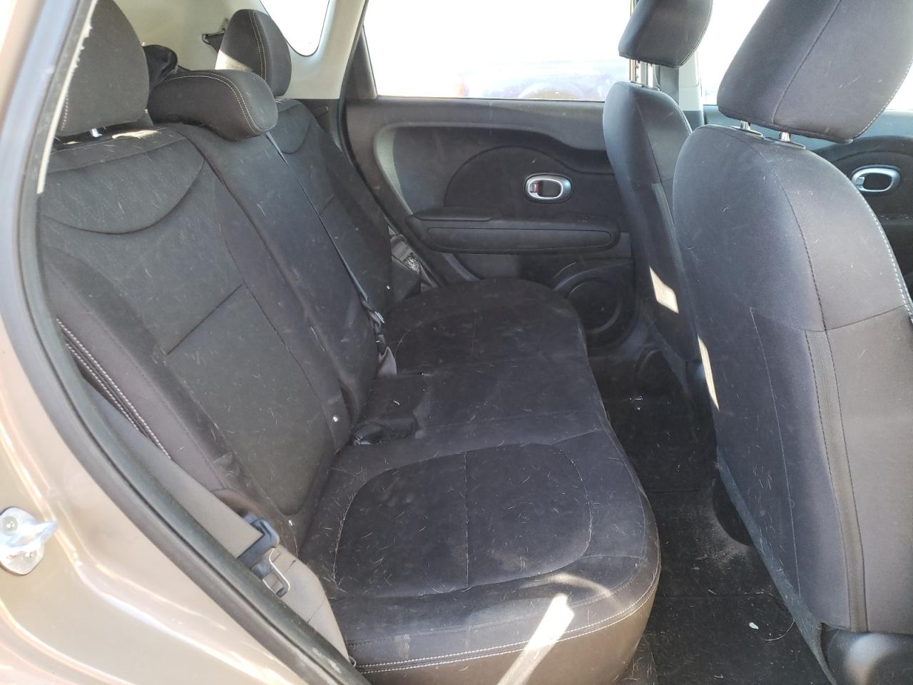 Photo 6 from auction – 2016 KIA SOUL with VIN KNDJN2A29G7263607