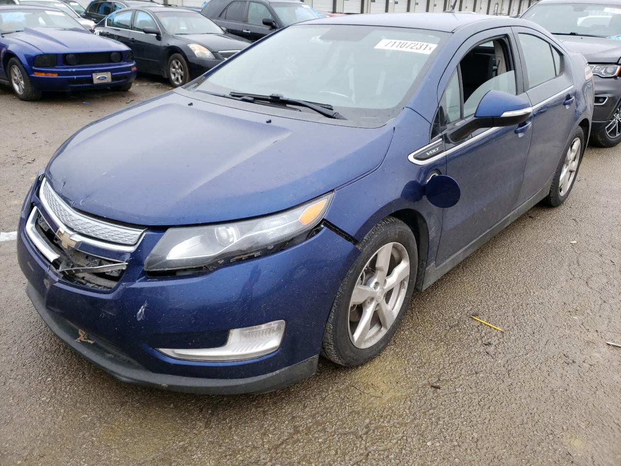 Photo 2 from auction – 2013 CHEVROLET VOLT with VIN 1G1RD6E43DU144837