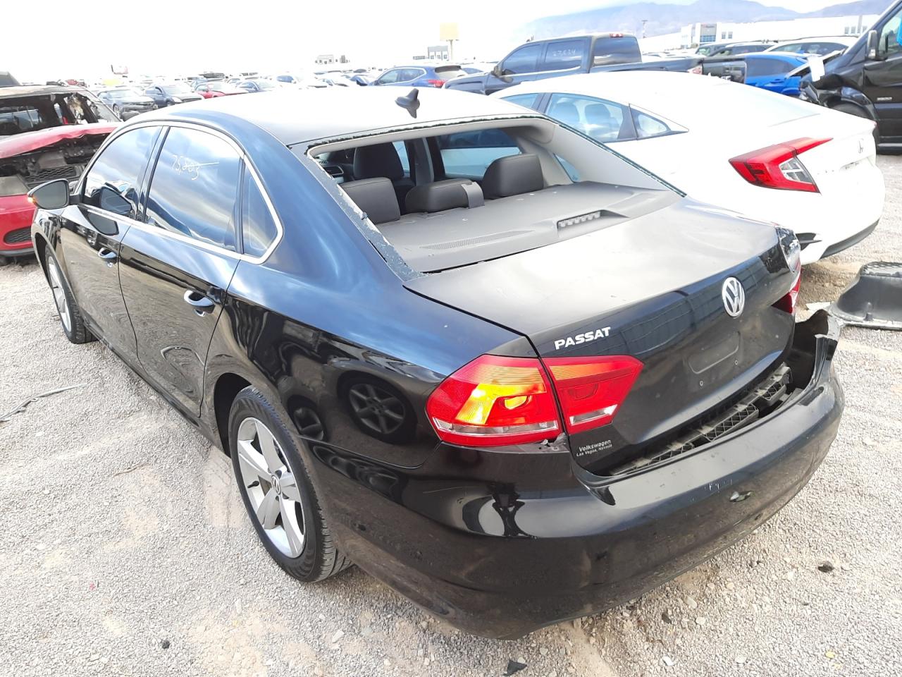 Photo 3 from auction – 2012 VOLKSWAGEN PASSAT SE with VIN 1VWBP7A33CC101443
