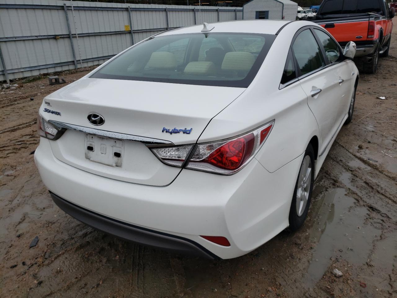 Photo 4 from auction – 2012 HYUNDAI SONATA HYB with VIN KMHEC4A43CA032196