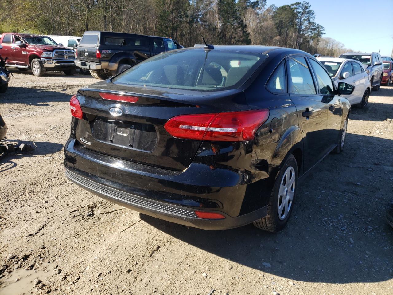 Photo 4 from auction – 2017 FORD FOCUS S with VIN 1FADP3E20HL276686