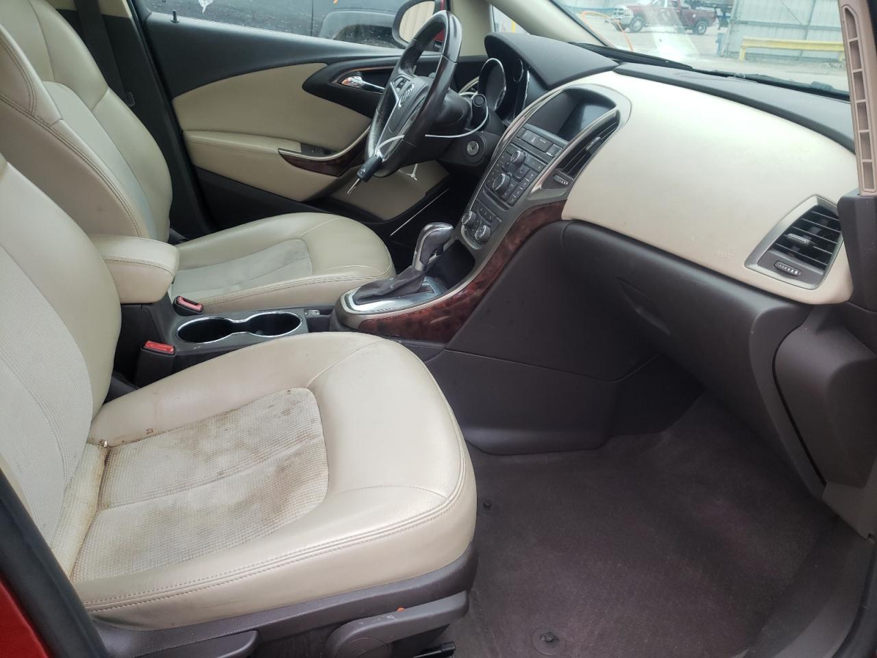 Photo 5 from auction – 2013 BUICK VERANO with VIN 1G4PP5SK2D4106014