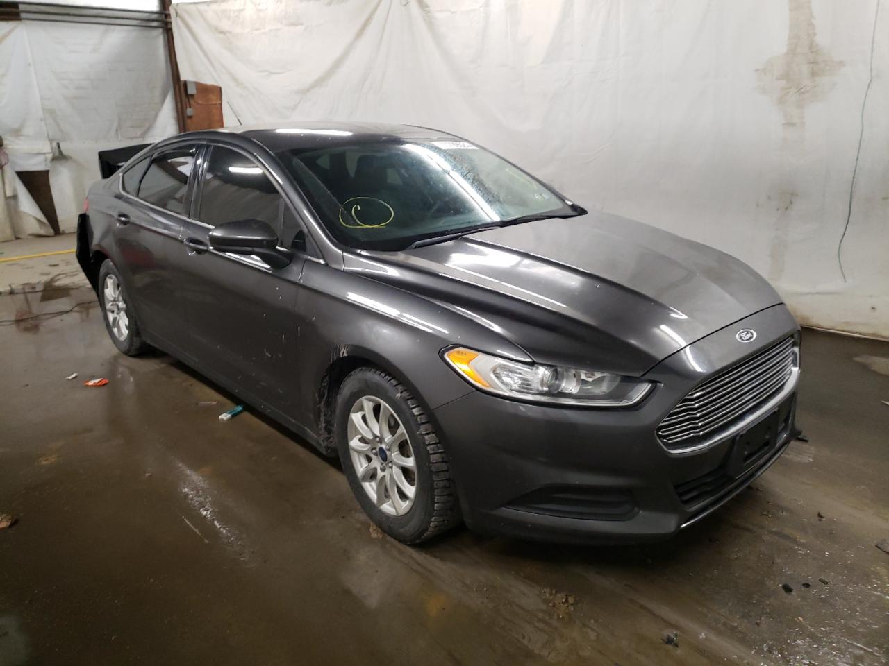 FORD FUSION S 2015 with VIN 3FA6P0G77FR220338 - Photo from auction