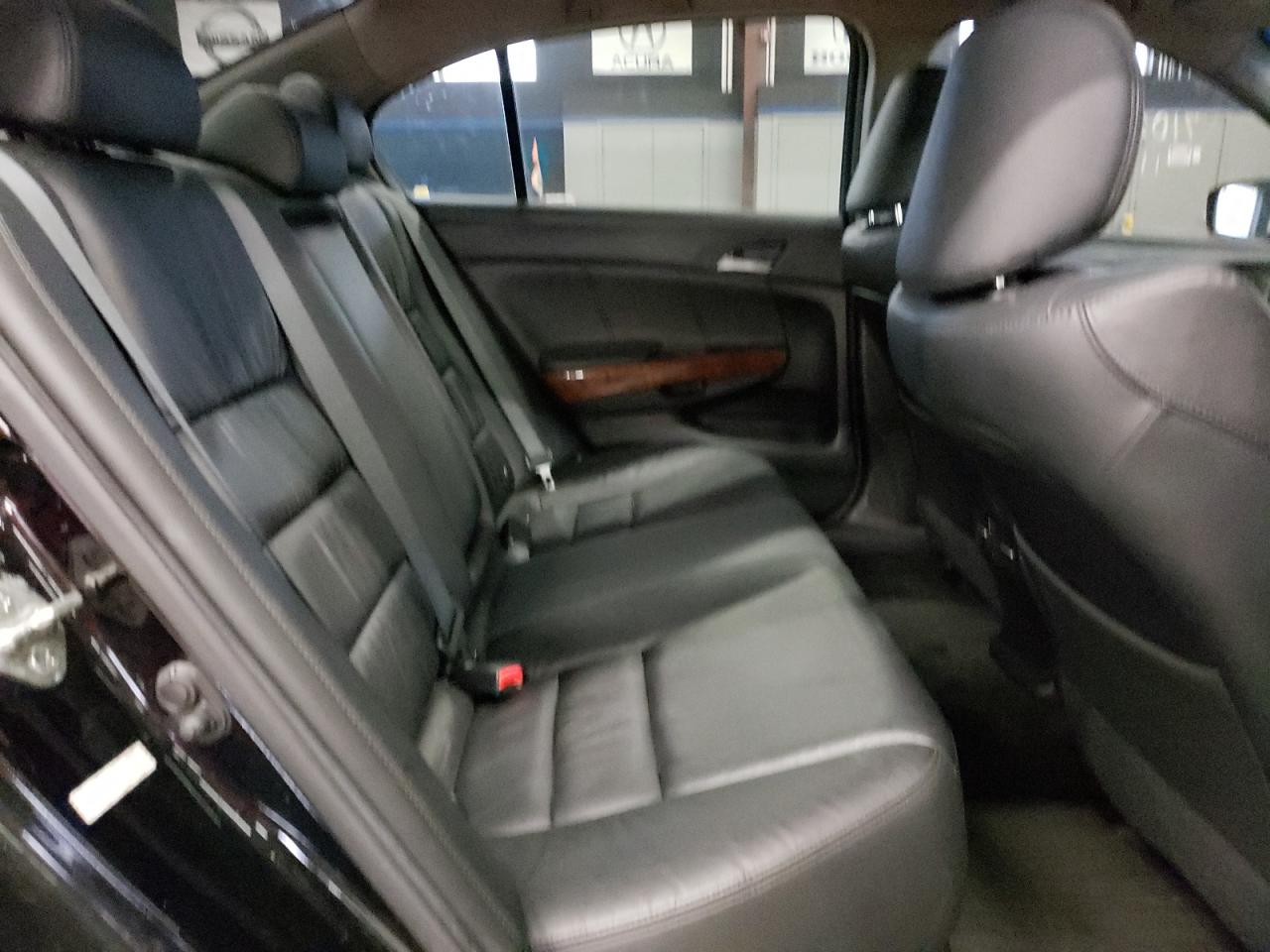 Photo 6 from auction – 2012 HONDA ACCORD EXL with VIN 1HGCP3F85CA015889