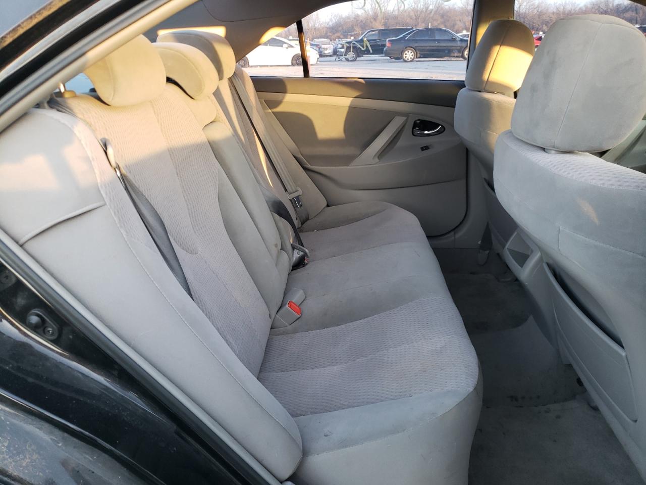 Photo 6 from auction – 2010 TOYOTA CAMRY BASE with VIN 4T4BF3EK9AR036395