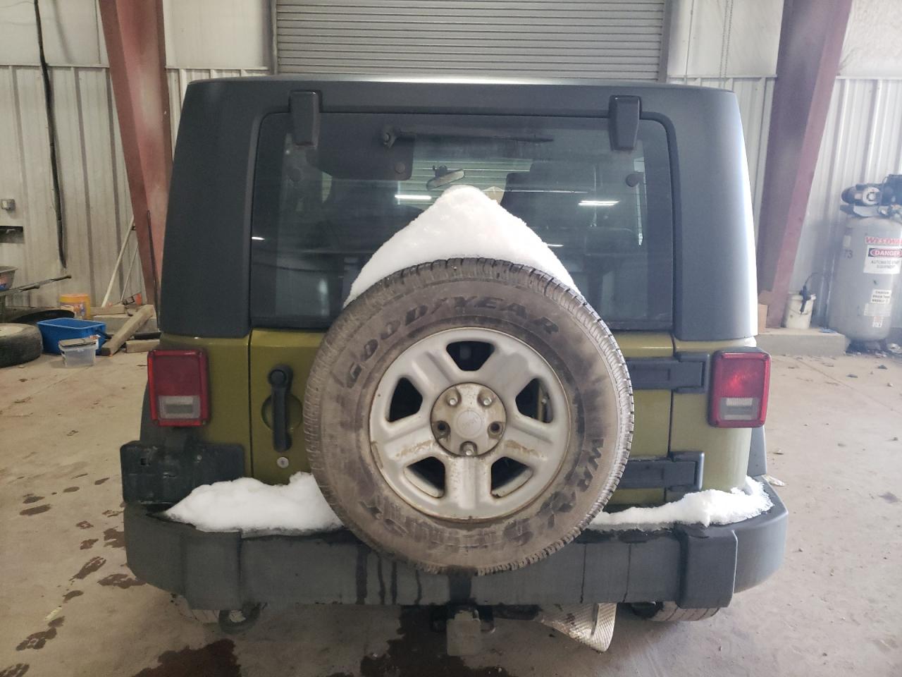 Photo 6 from auction – 2010 JEEP WRANGLER S with VIN 1J4AA2D16AL216591