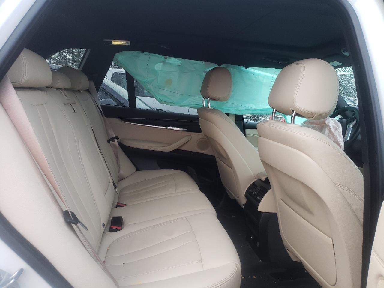 Photo 6 from auction – 2017 BMW UK with VIN 5UXKR2C30H0W43667