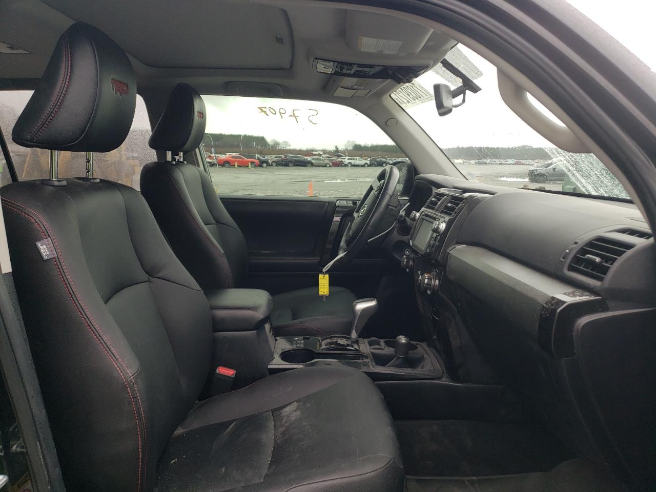 Photo 5 from auction – 2018 TOYOTA 4RUNNER SR with VIN JTEBU5JRXJ5575908