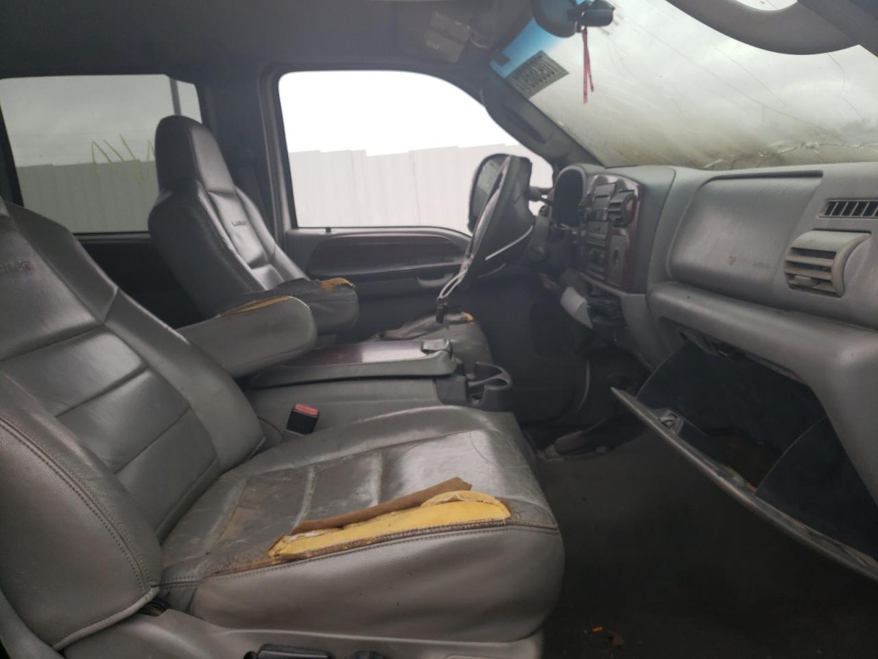 Photo 5 from auction – 2005 FORD F250 SUPER with VIN 1FTSW21P95EA18893