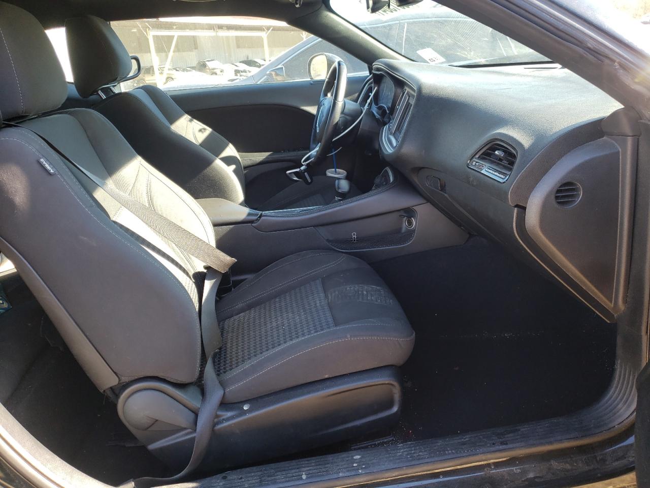 Photo 5 from auction – 2019 DODGE CHALLENGER with VIN 2C3CDZAG8KH574446