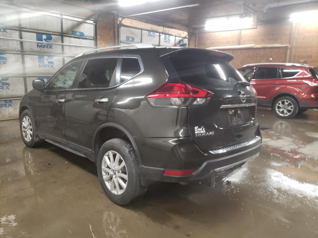 Photo 3 from auction – 2017 NISSAN ROGUE S with VIN KNMAT2MVXHP571432