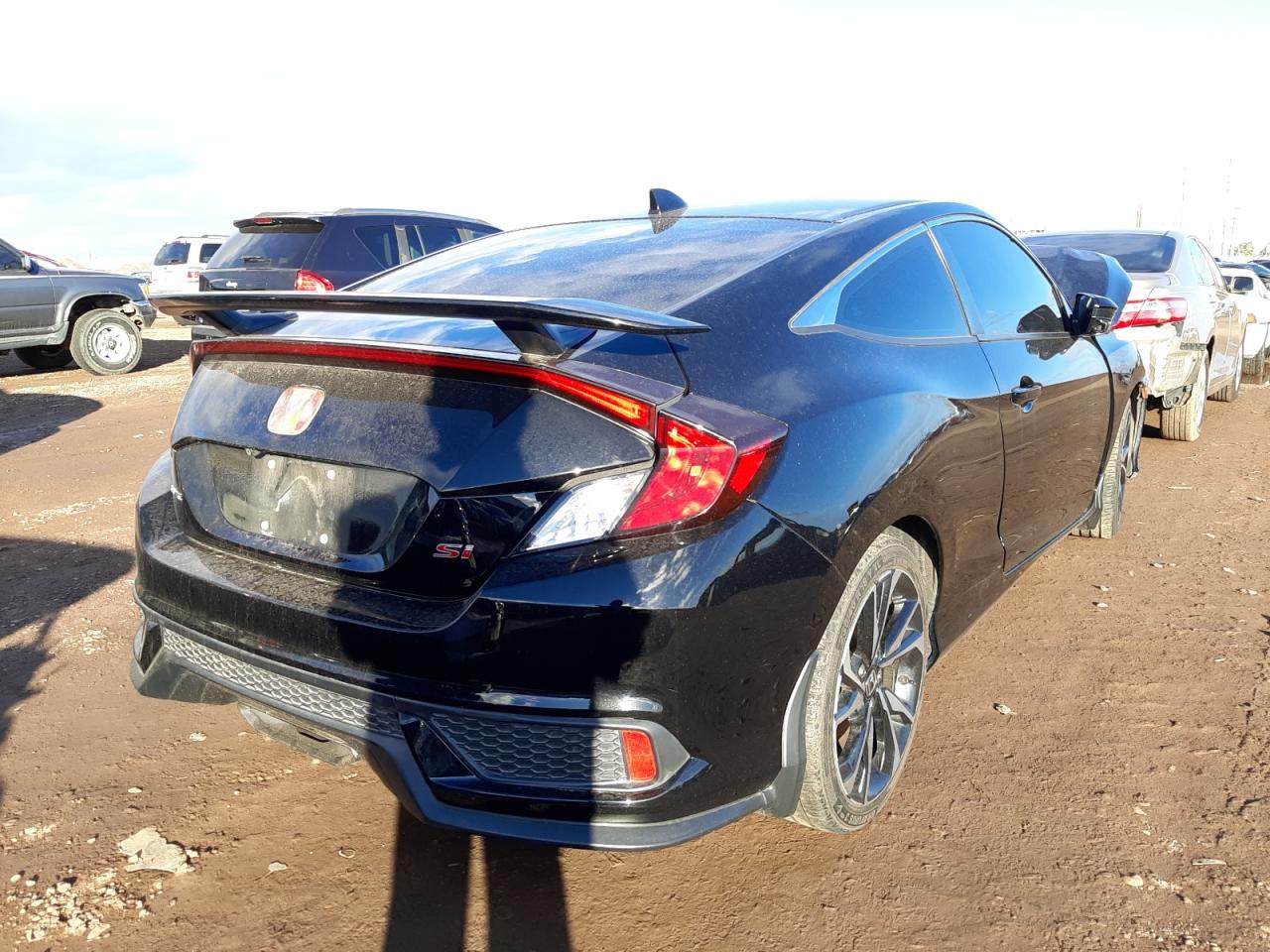 Photo 4 from auction – 2017 HONDA CIVIC SI with VIN 2HGFC3A55HH754582