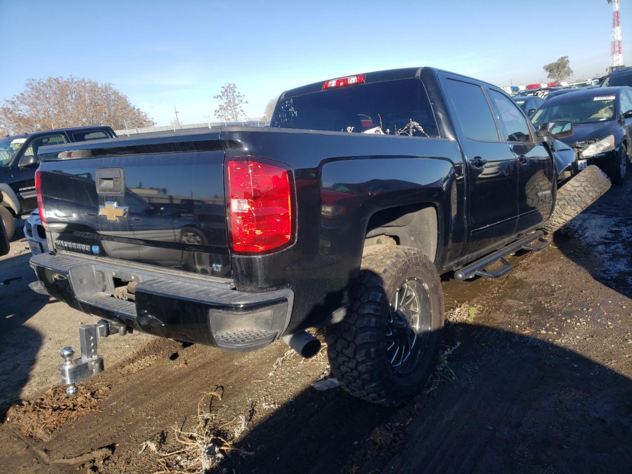 Фото 4 с аукциона – 2018 CHEVROLET SILVERADO с VIN 3GCUCRER0JG427017