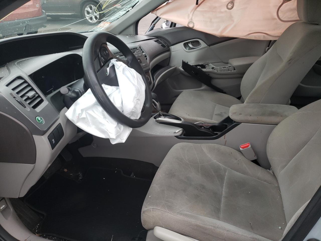 Photo 5 from auction – 2012 HONDA CIVIC LX with VIN 2HGFB2F51CH532586