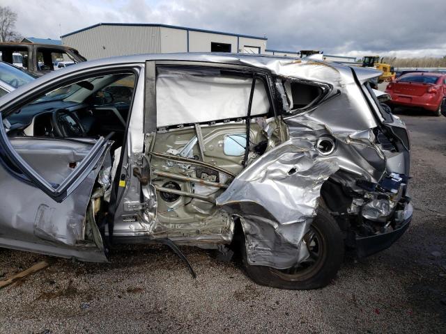 Photo 9 from auction – 2017 TOYOTA RAV4 LE with VIN 2T3BFREV4HW670531