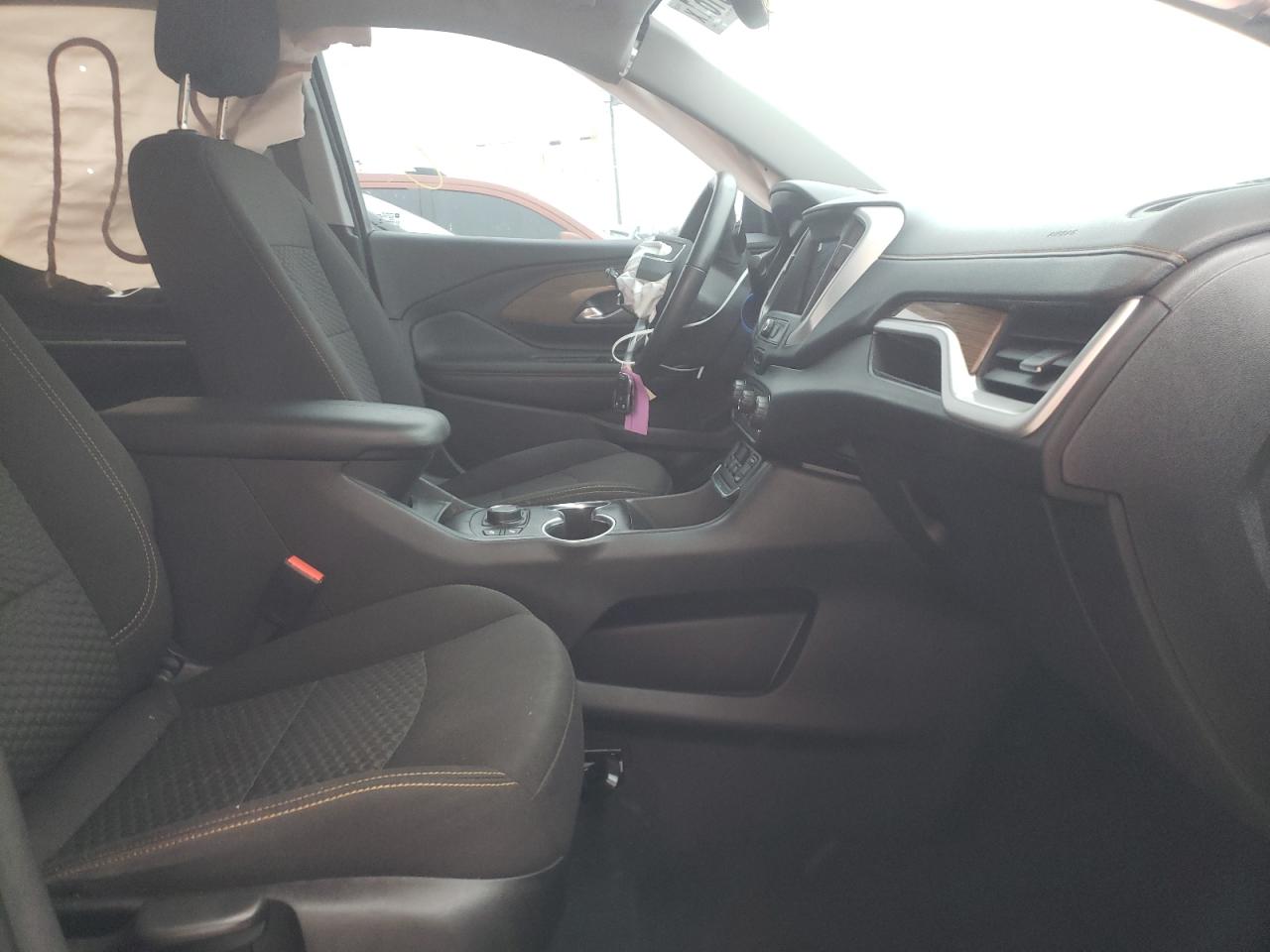 Photo 5 from auction – 2020 GMC TERRAIN SL with VIN 3GKALMEV8LL150411