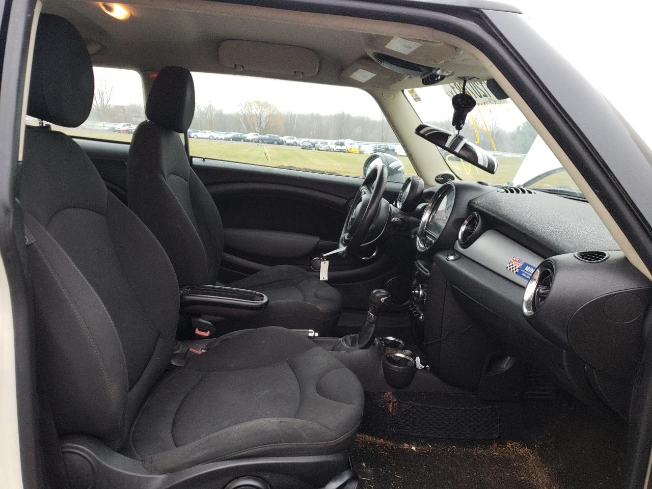 Photo 5 from auction – 2012 MINI COOPER with VIN WMWSU3C52CT543548