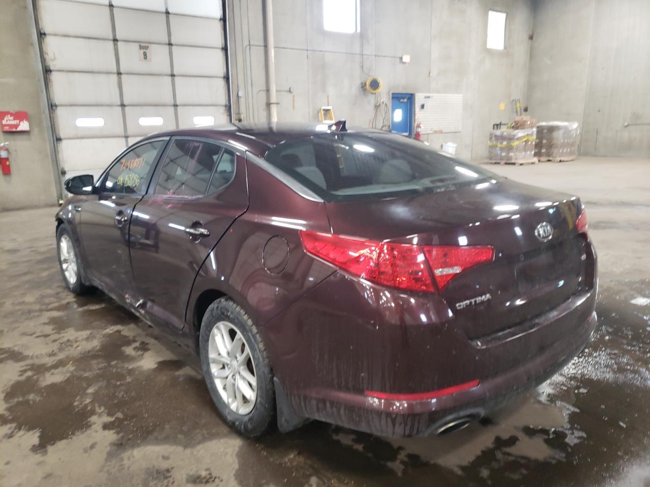 Photo 3 from auction – 2013 KIA OPTIMA with VIN 5XXGM4A77DG151248