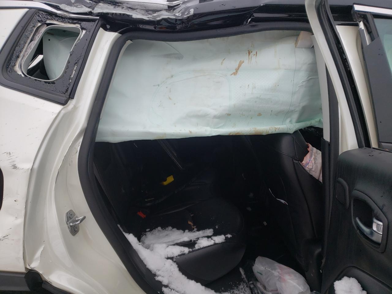 Photo 6 from auction – 2019 JEEP COMPASS LI with VIN 3C4NJDCB7KT724118