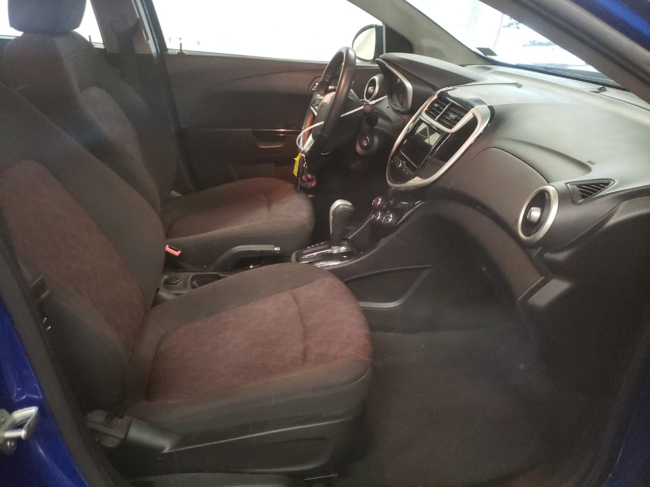 Photo 5 from auction – 2019 CHEVROLET SONIC LT with VIN 1G1JD5SB7K4110486