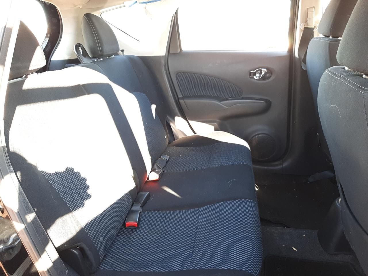 Photo 6 from auction – 2016 NISSAN VERSA NOTE with VIN 3N1CE2CPXGL356541