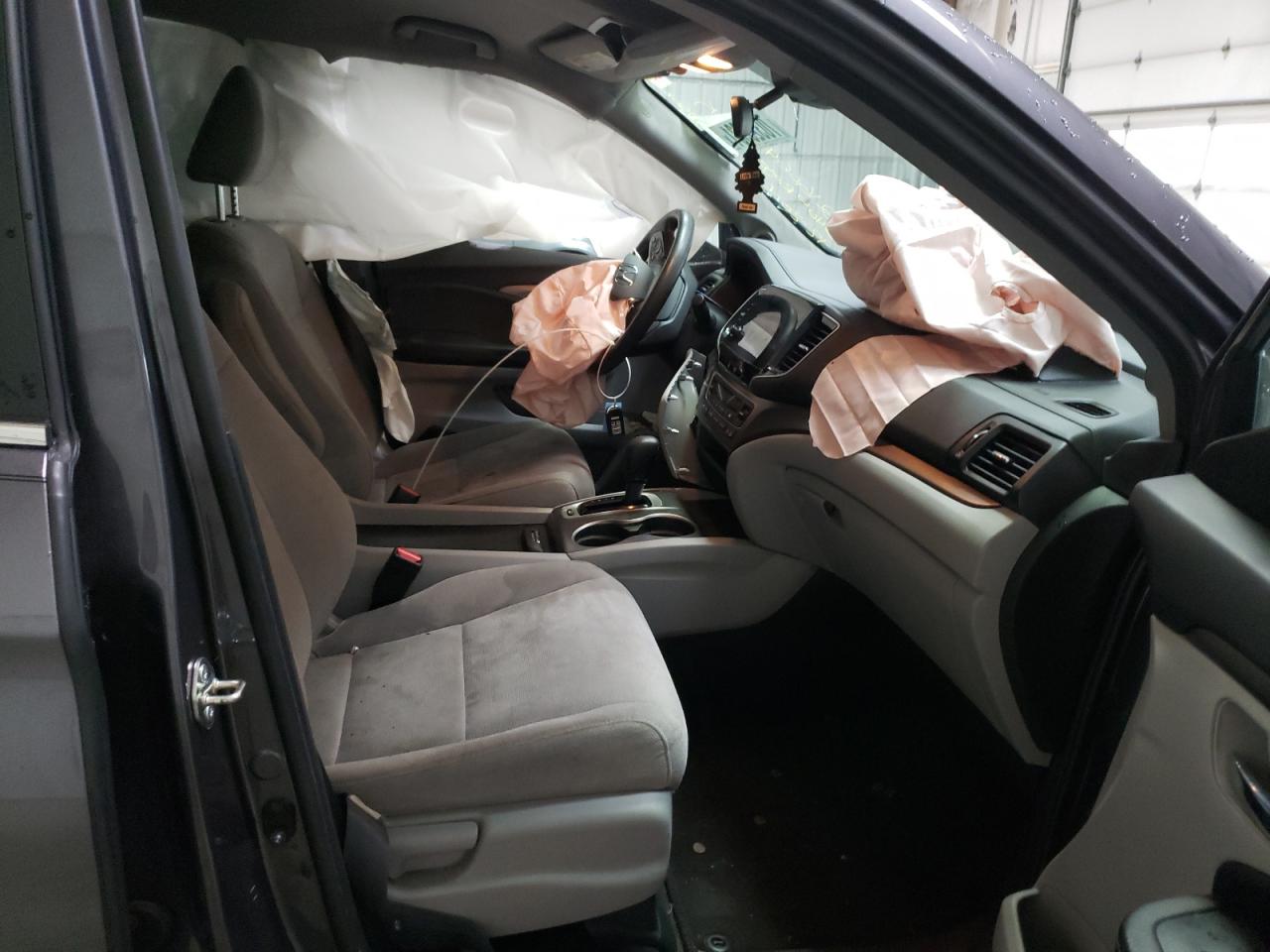 Photo 5 from auction – 2020 HONDA PILOT EX with VIN 5FNYF6H34LB036122