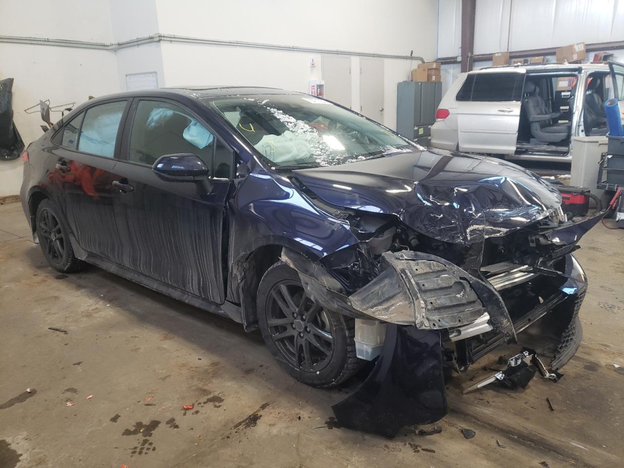 TOYOTA COROLLA LE 2020 with VIN 5YFBPRBE8LP003773 - Photo from auction