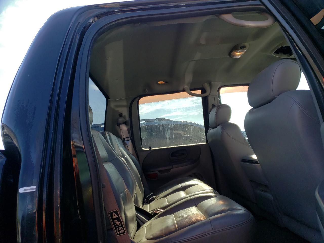 Photo 6 from auction – 2003 FORD F150 SUPER with VIN 1FTRW08L83KB28628