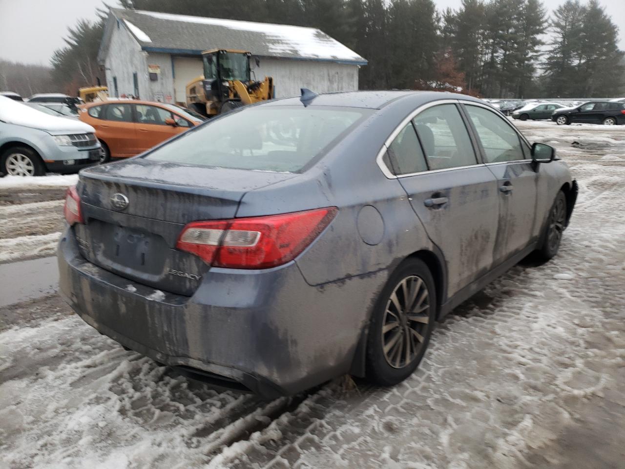 Photo 4 from auction – 2018 SUBARU LEGACY 2.5 with VIN 4S3BNAC69J3010767
