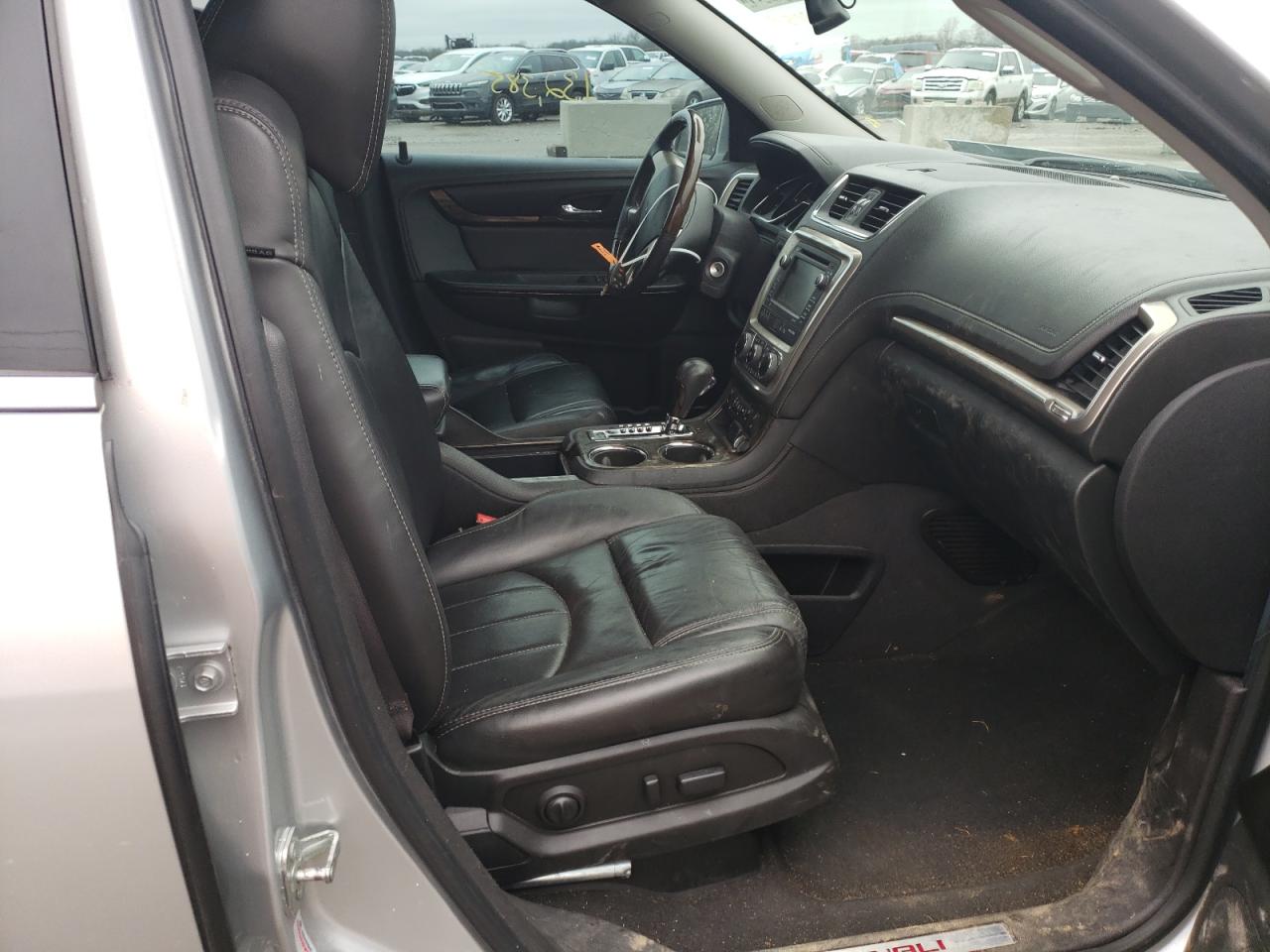 Photo 5 from auction – 2015 GMC ACADIA DEN with VIN 1GKKRTKD6FJ314999