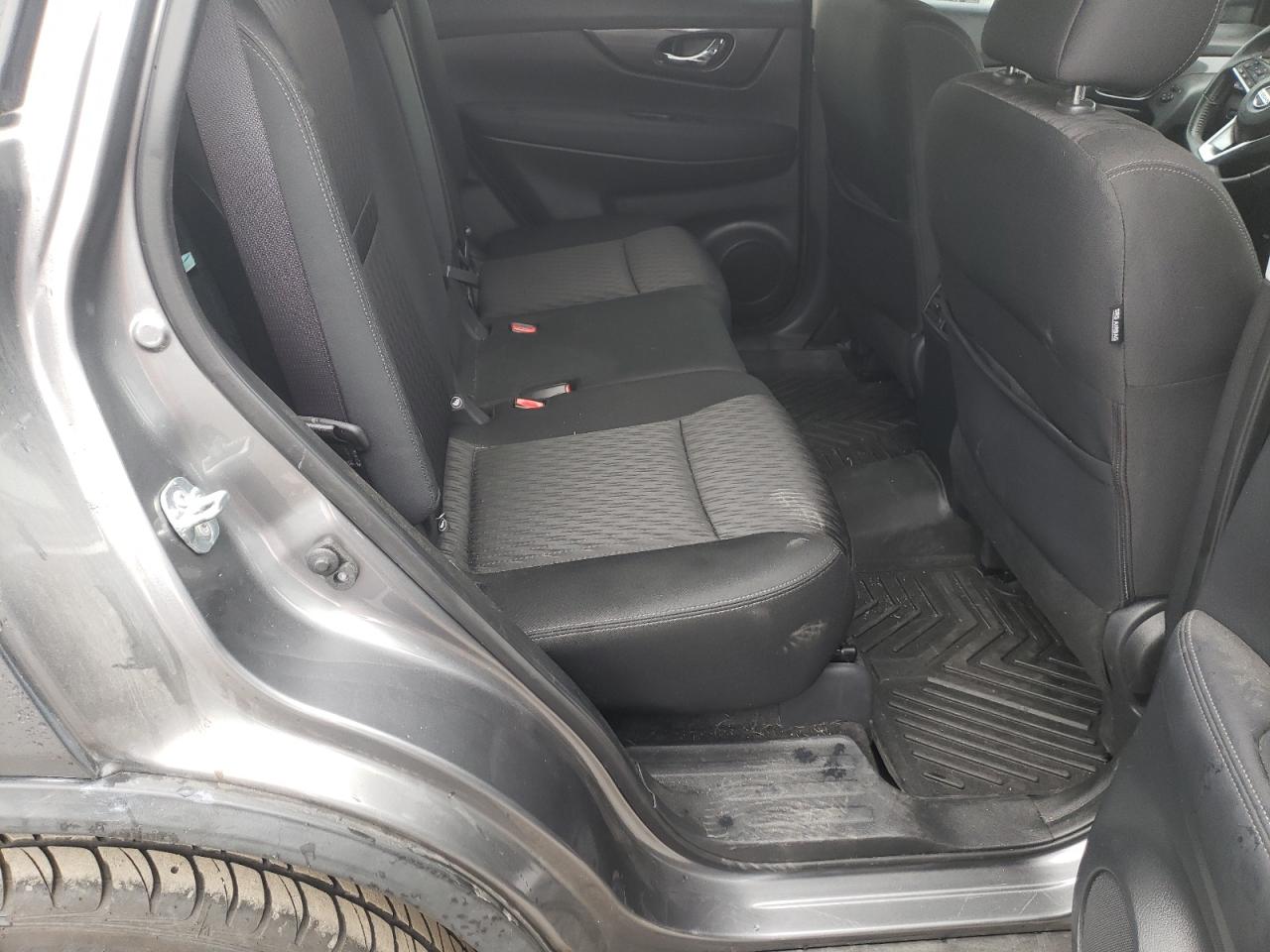 Photo 6 from auction – 2018 NISSAN ROGUE S with VIN KNMAT2MV7JP520816