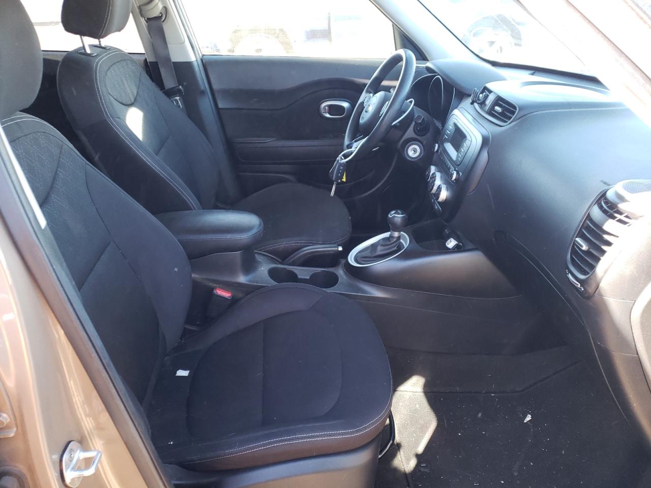 Photo 5 from auction – 2016 KIA SOUL with VIN KNDJN2A29G7263607