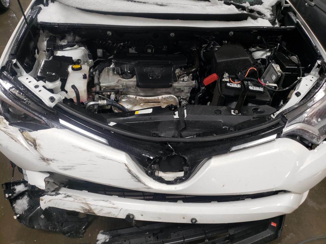 Photo 7 from auction – 2017 TOYOTA RAV4 XLE with VIN 2T3WFREV5HW399027