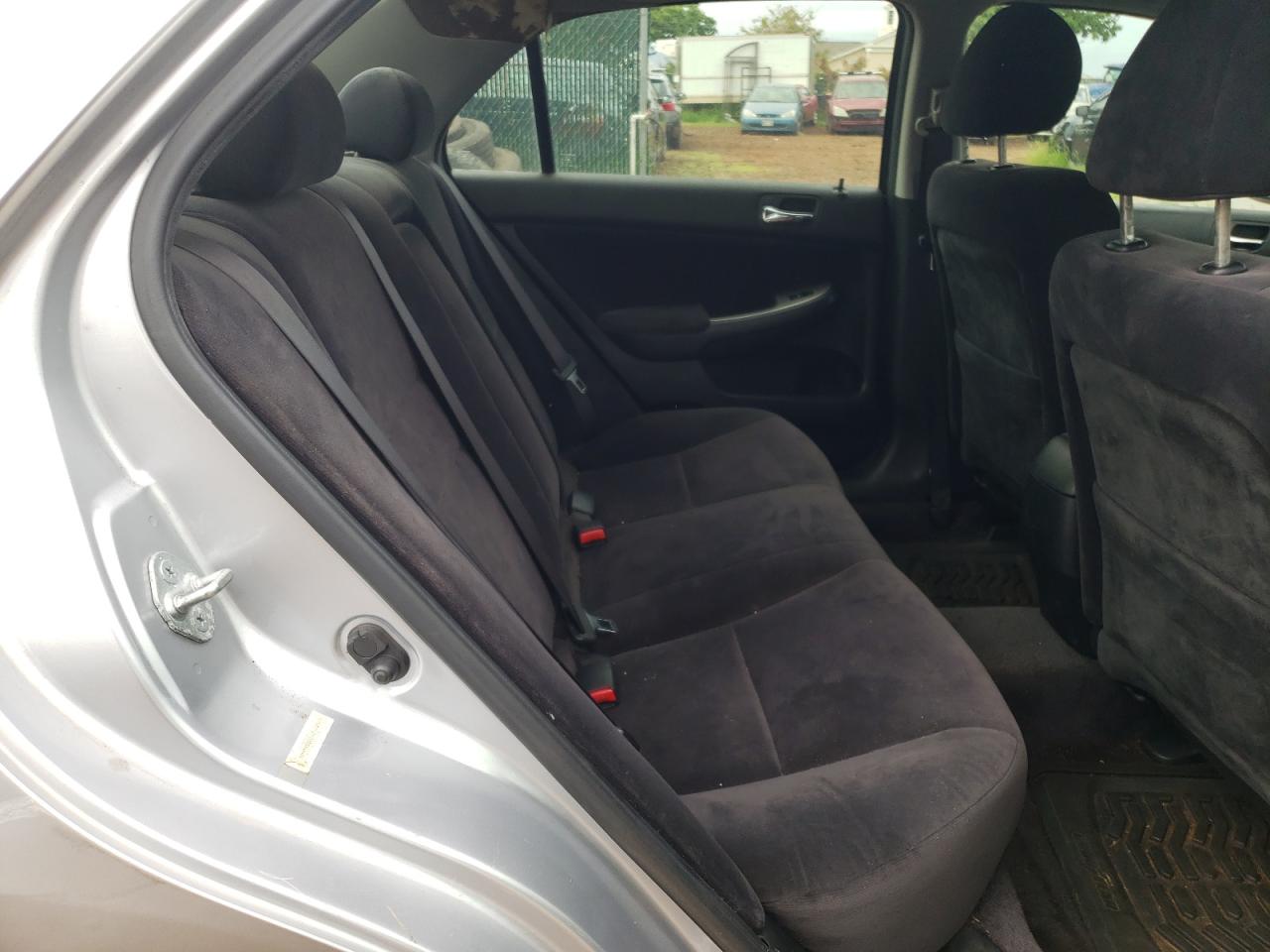 Photo 6 from auction – 2004 HONDA ACCORD EX with VIN JHMCM56684C004908