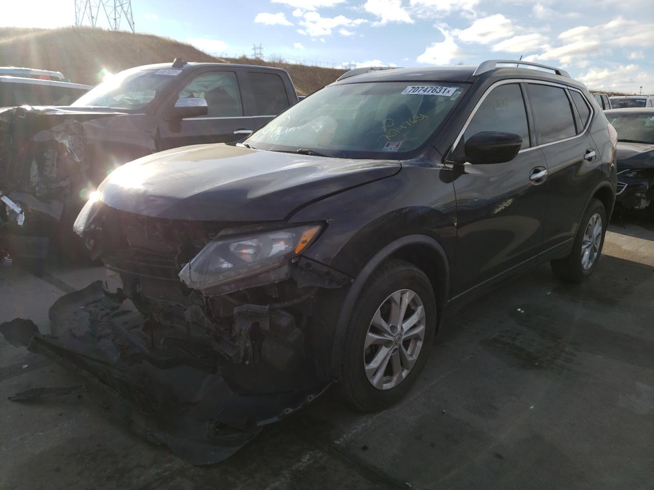 Photo 2 from auction – 2016 NISSAN ROGUE S with VIN KNMAT2MV6GP657240