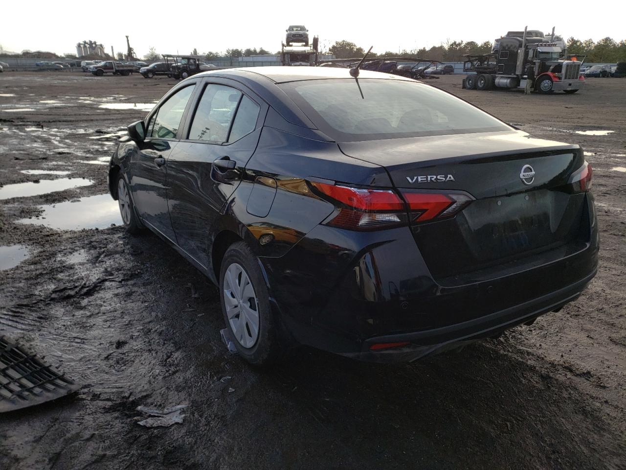 Photo 3 from auction – 2021 NISSAN VERSA S with VIN 3N1CN8DV8ML852482