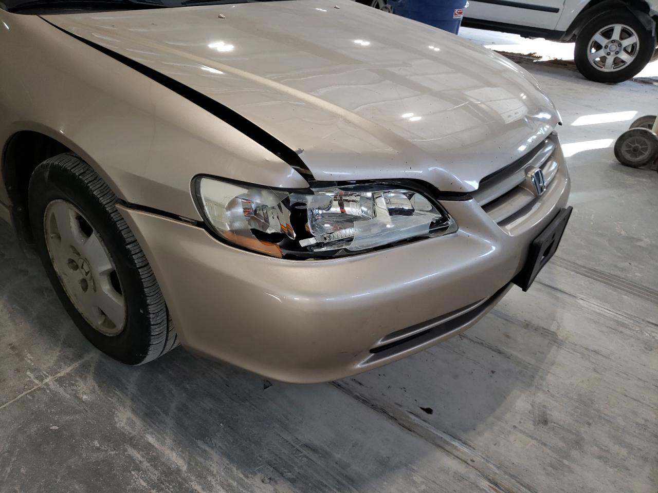 Photo 9 from auction – 2002 HONDA ACCORD EX with VIN 1HGCG165X2A014780