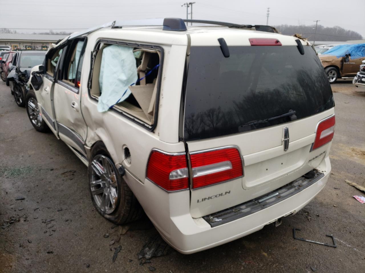 Photo 3 from auction – 2007 LINCOLN NAVIGATOR with VIN 5LMFL28517LJ11591