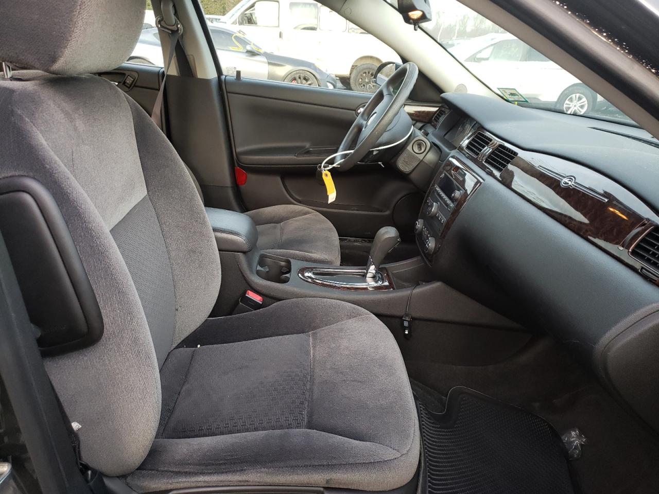 Photo 5 from auction – 2016 CHEVROLET IMPALA LIM with VIN 2G1WB5E30G1128797