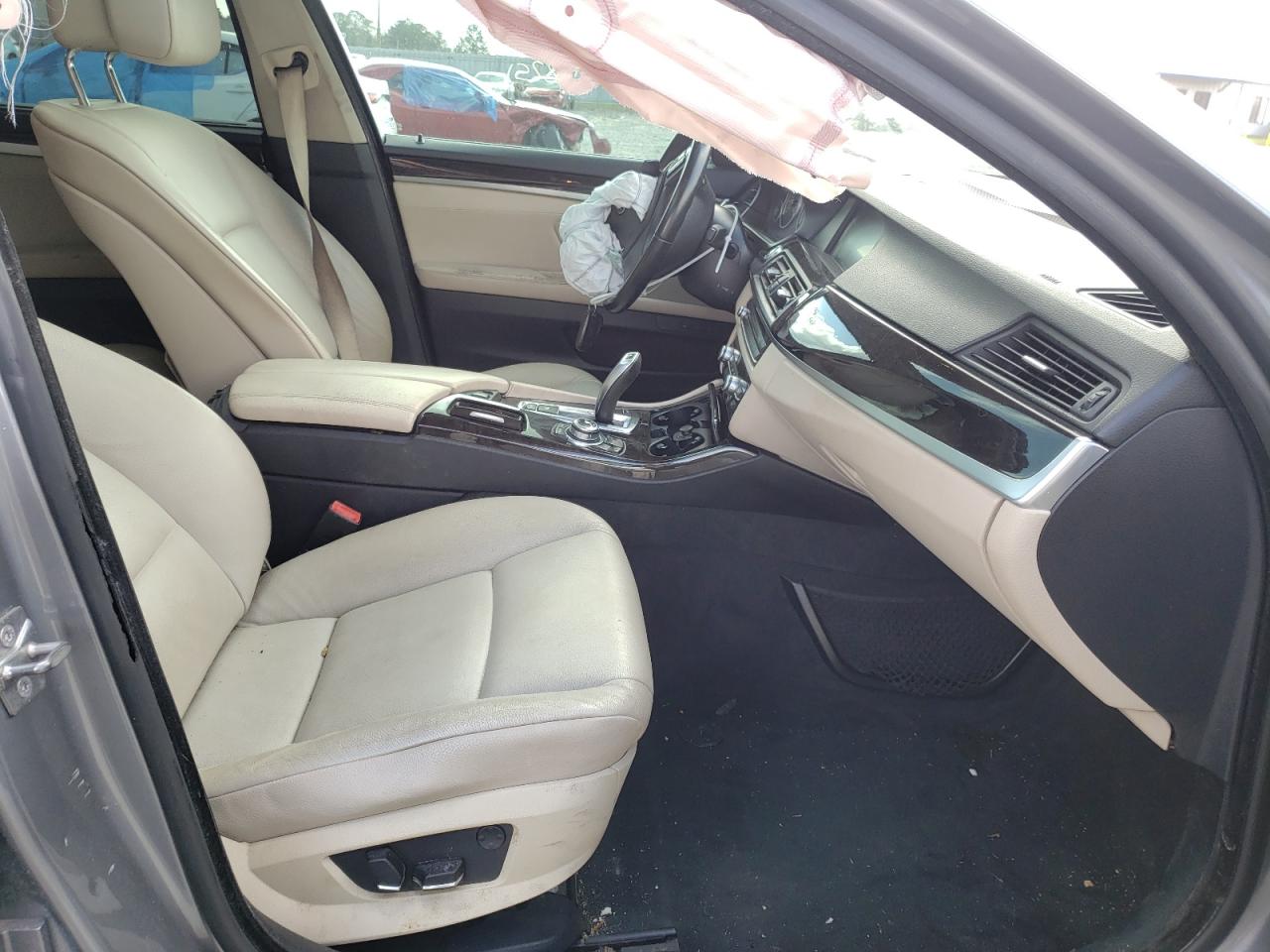 Photo 5 from auction – 2011 BMW 528 I with VIN WBAFR1C50BDJ97659