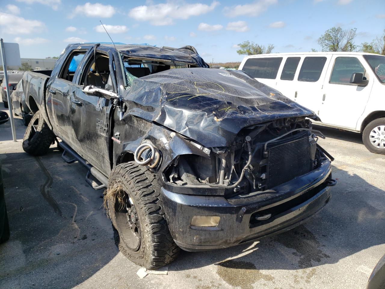 DODGE RAM 2500 2011 with VIN 3D7UT2HL5BG547885 - Photo from auction