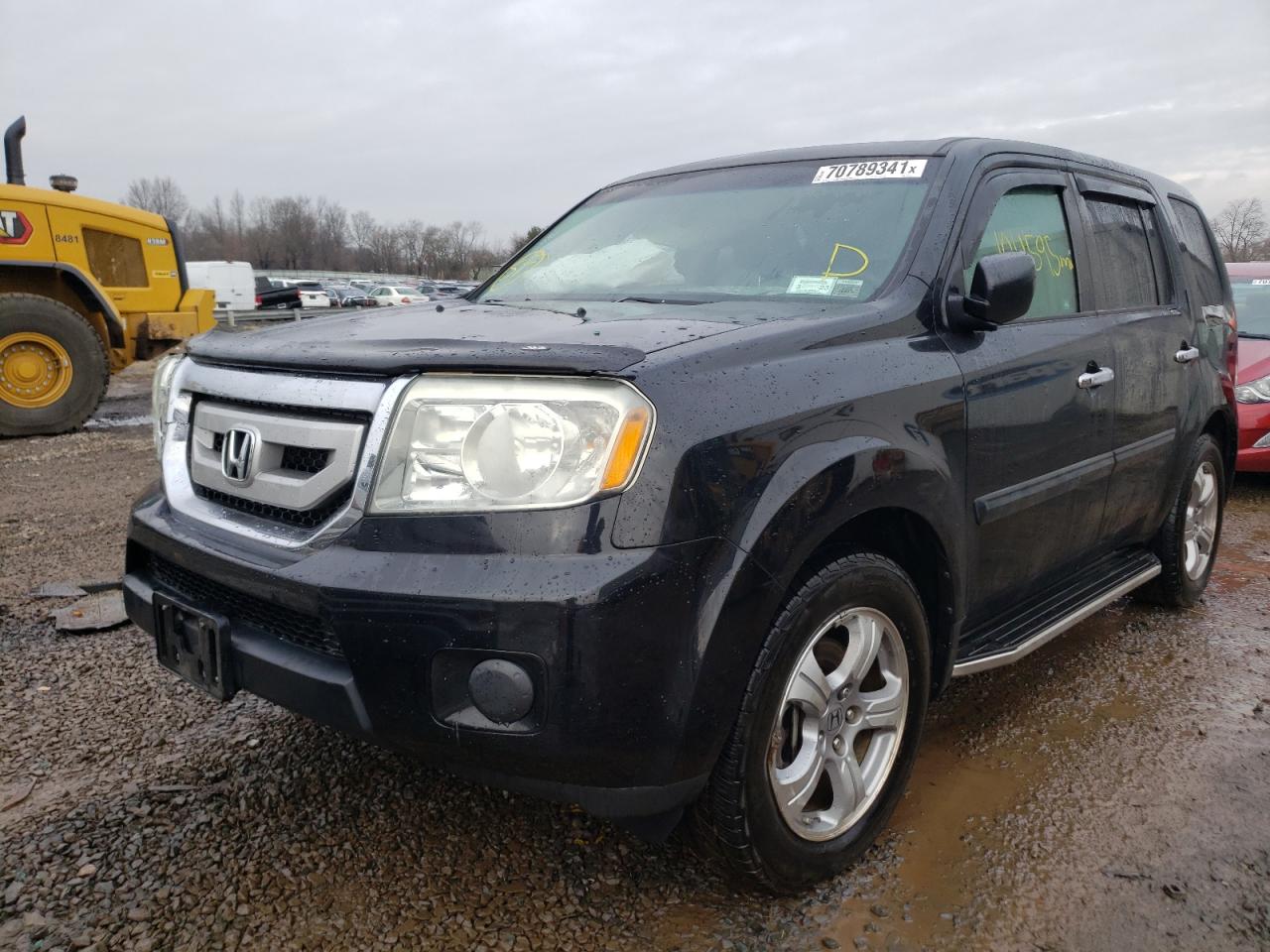 Photo 2 from auction – 2010 HONDA PILOT LX with VIN 5FNYF4H20AB037261