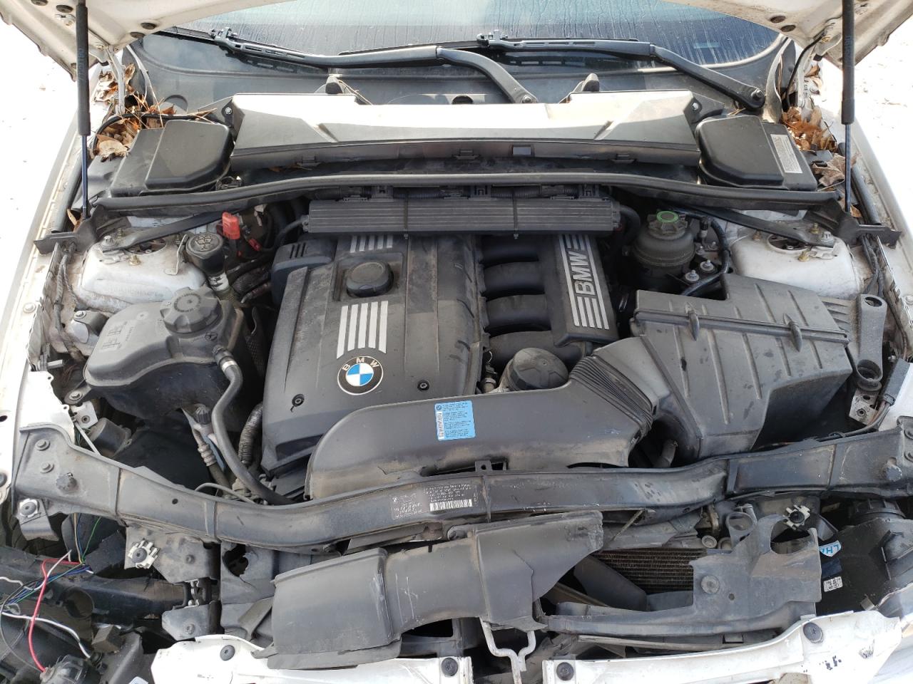 Photo 7 from auction – 2011 BMW 328 I with VIN WBAPH7C59BE130756