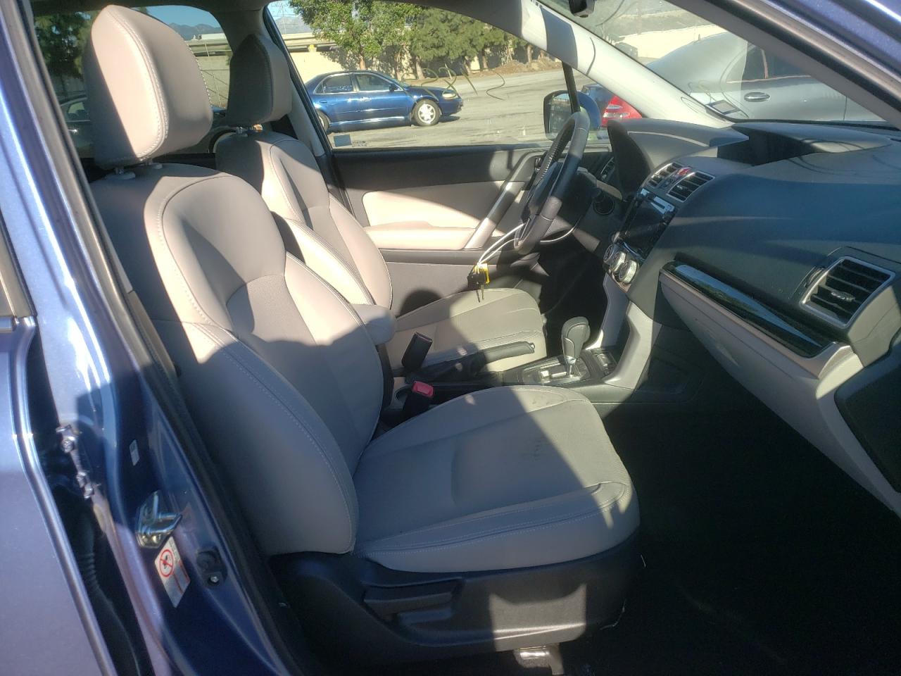 Photo 5 from auction – 2018 SUBARU FORESTER L with VIN JF2SJAJC1JH464746