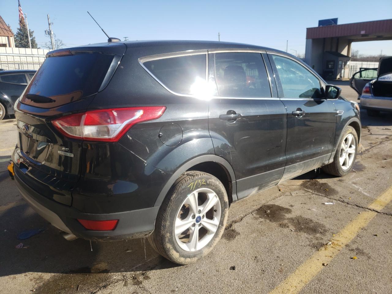 Photo 4 from auction – 2014 FORD ESCAPE SE with VIN 1FMCU9GX5EUC83001