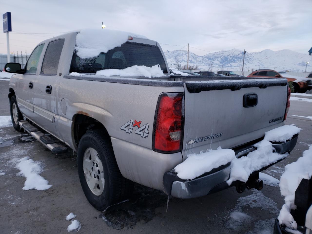 Photo 3 from auction – 2005 CHEVROLET SILVERADO with VIN 2GCEK13T551208222