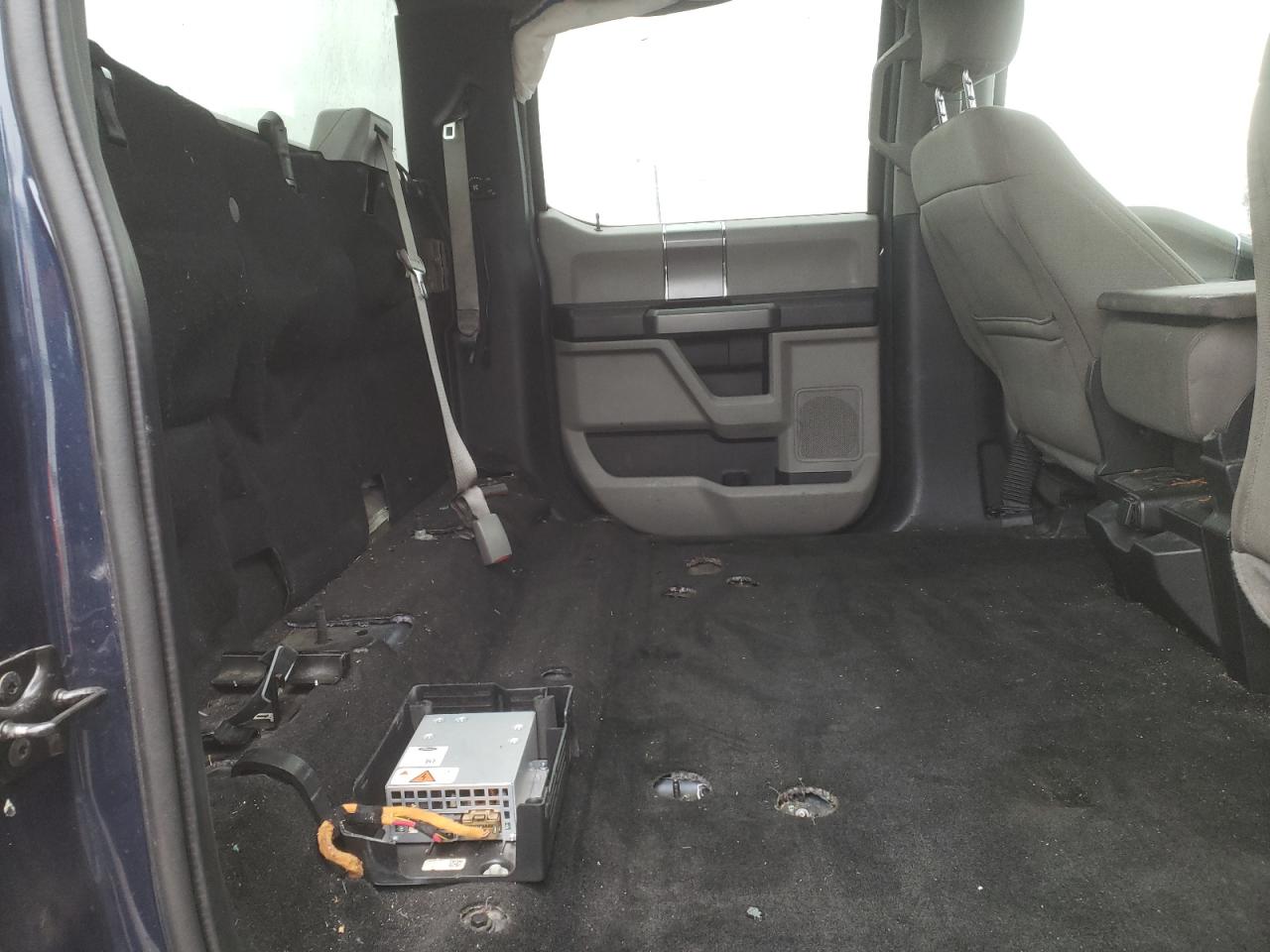 Photo 6 from auction – 2017 FORD F350 SUPER with VIN 1FT8W3DT4HEE79884
