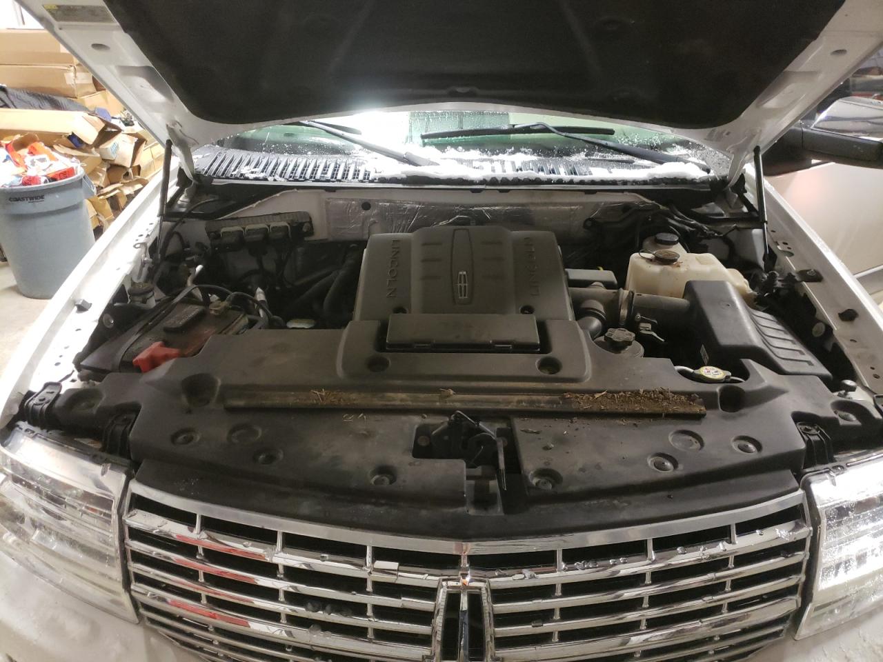 Photo 7 from auction – 2012 LINCOLN NAVIGATOR with VIN 5LMJJ3J56CEL08724